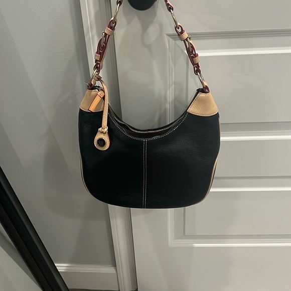 Black Dooney and Bourke purse - Picture 8 of 13